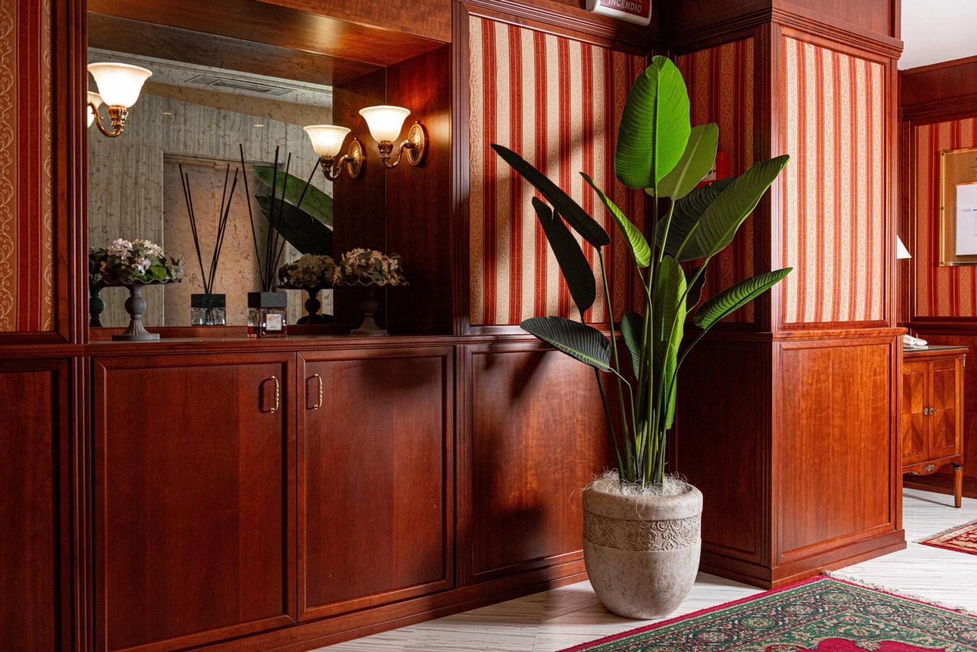 Phi Hotel Principe Cuneo Eksteriør bilde