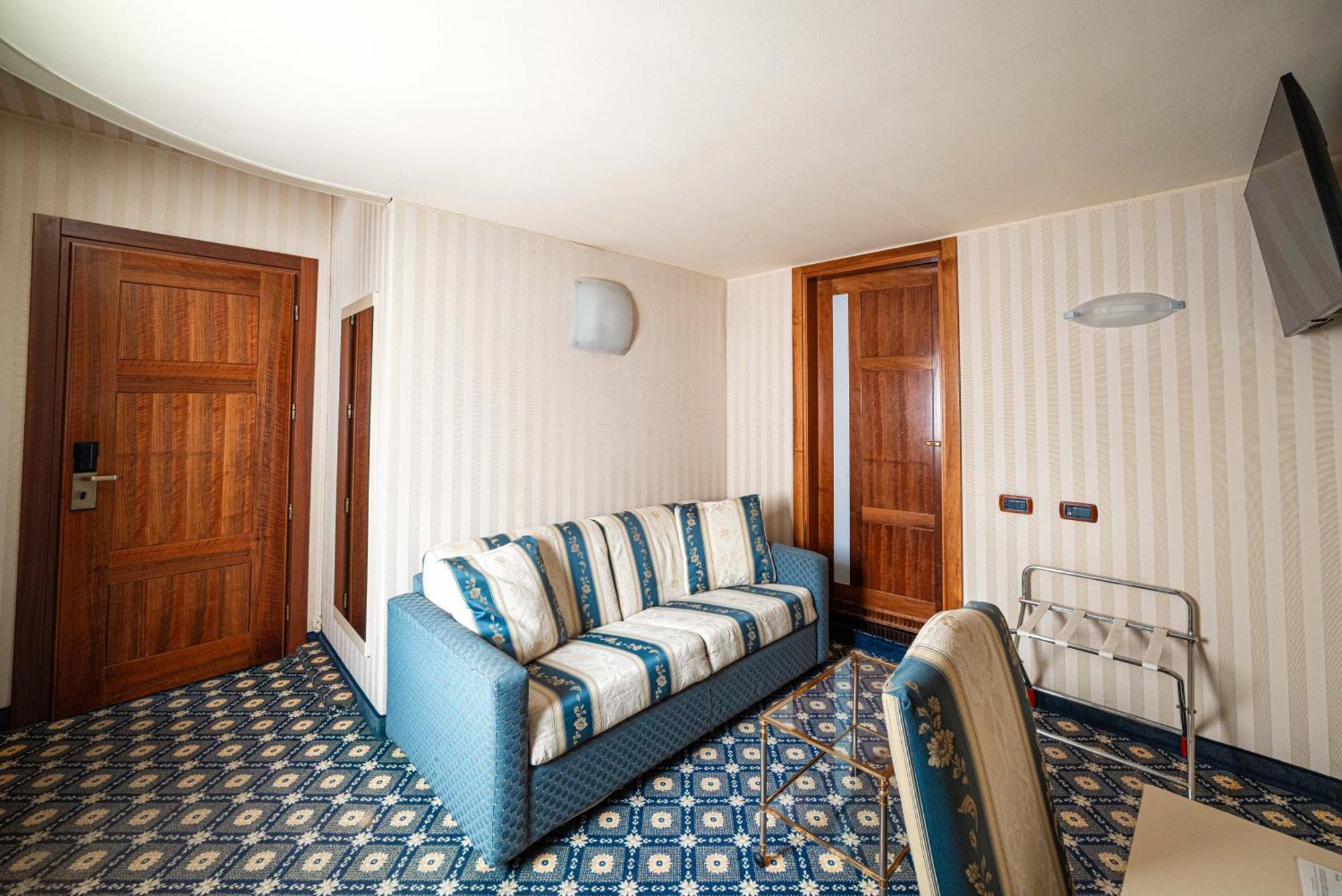 Phi Hotel Principe Cuneo Eksteriør bilde