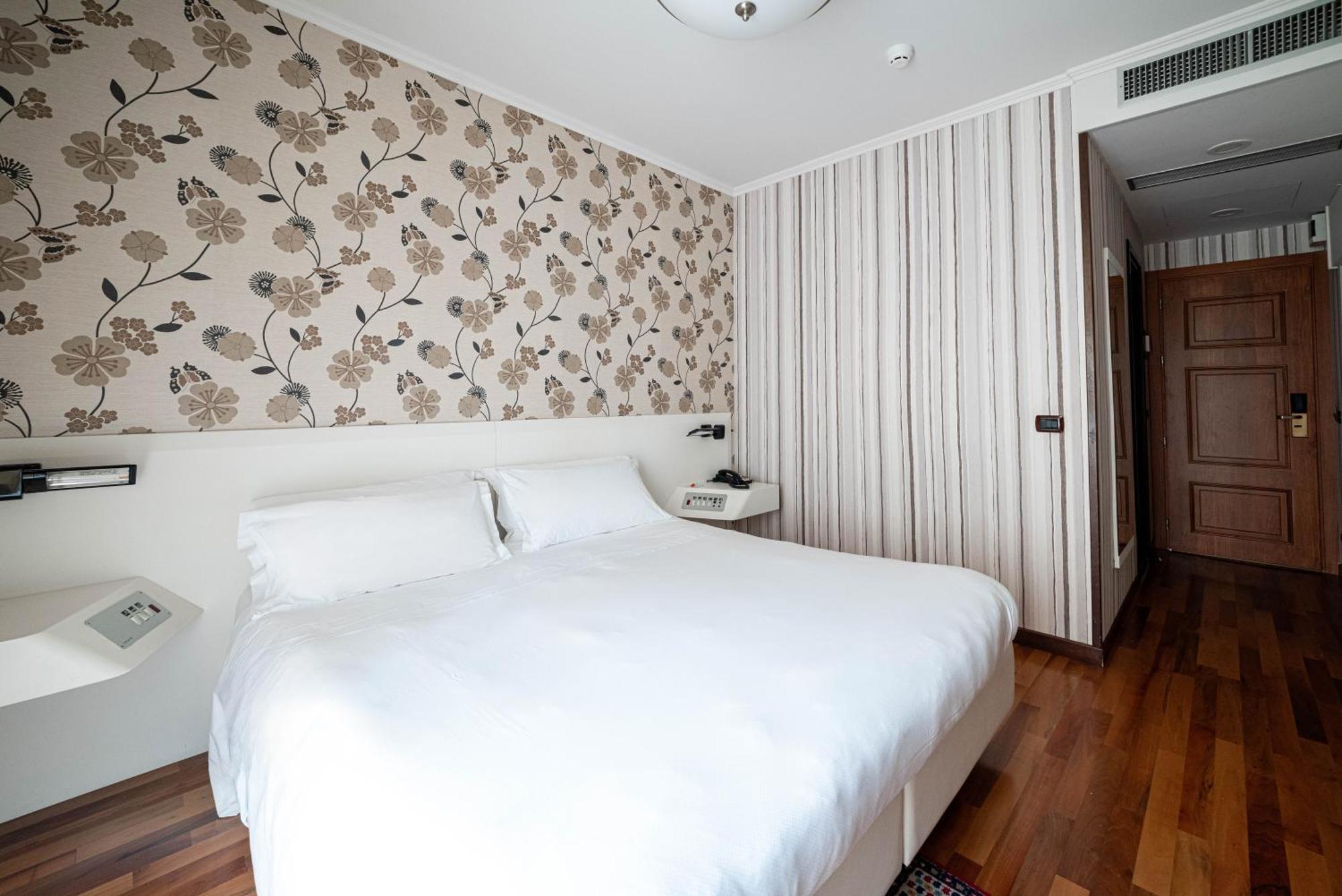 Phi Hotel Principe Cuneo Eksteriør bilde